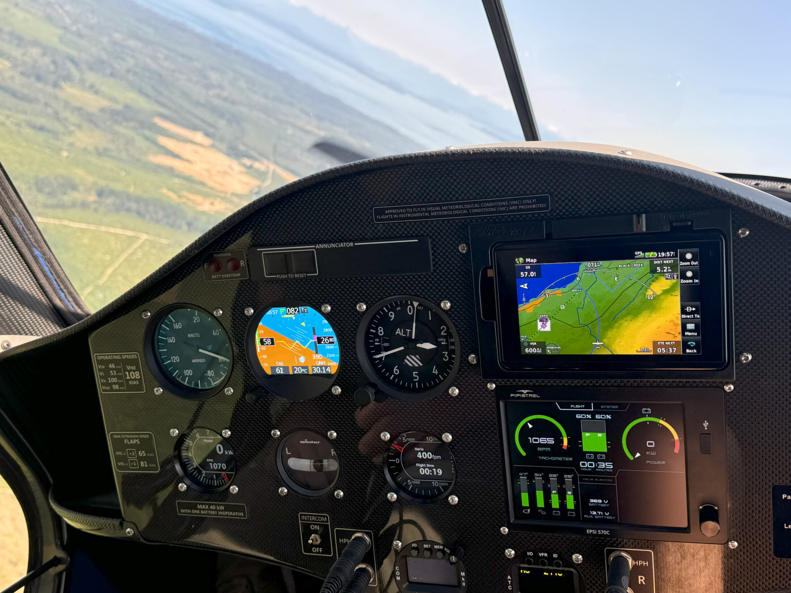 img-1373-sealand-flight